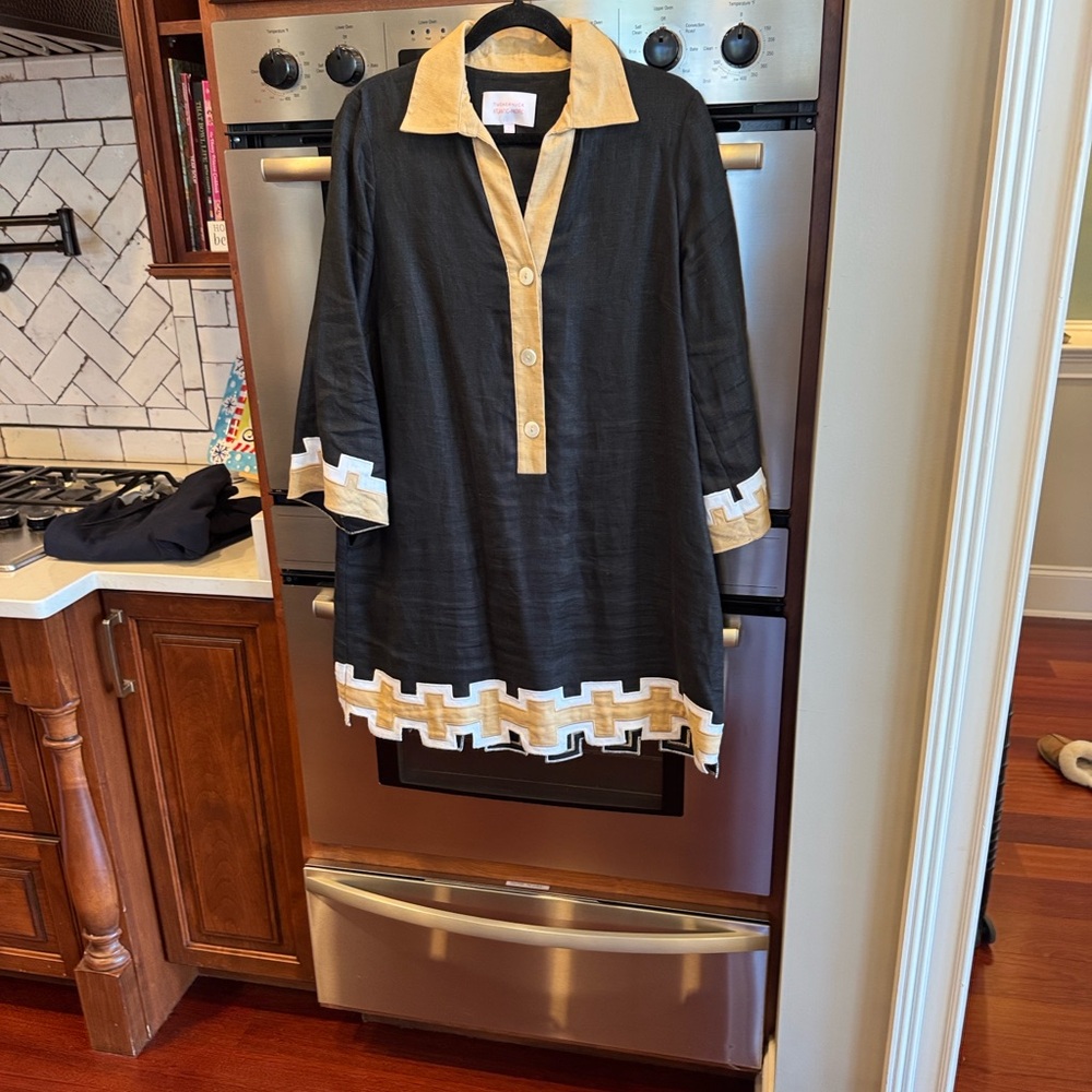 Tuckernuck x Atlantic Pacific Black and Tan Collier Linen Shift Dress, L